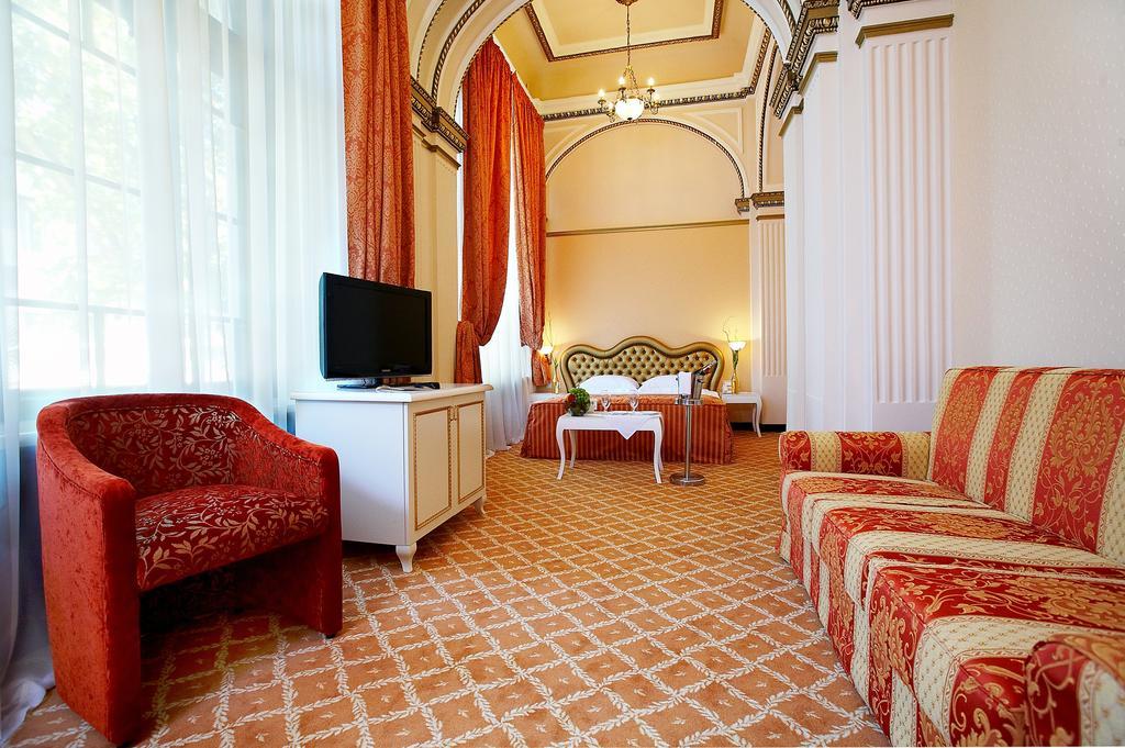فندق أوديسافي  فندق سبا لندنسكايا المظهر الخارجي الصورة